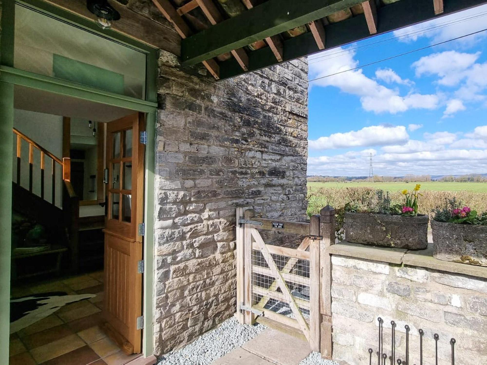 Katy Meare Exterior foto